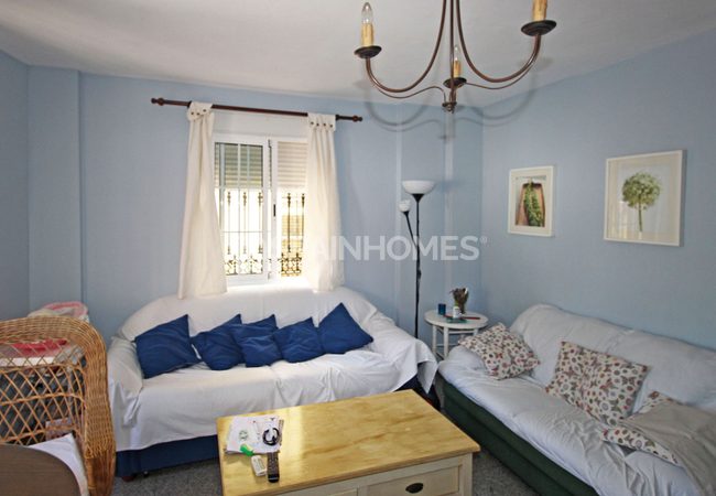Well-located Apartment with Investment Potential in Torremolinos 3