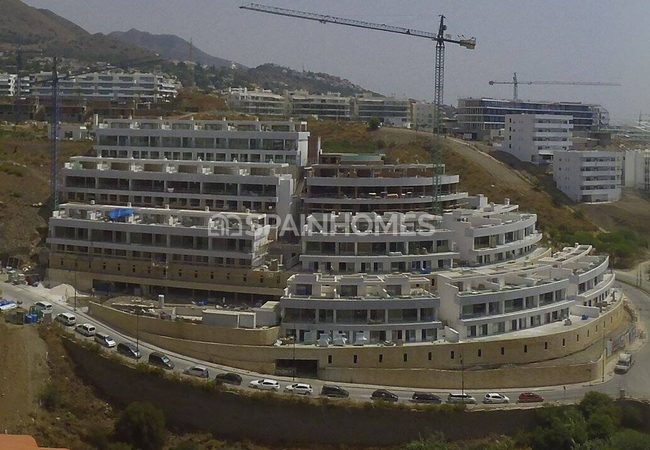Fuengirola'da BREEAM Sertifikalı Havuzlu Yarı Müstakil Villalar 22