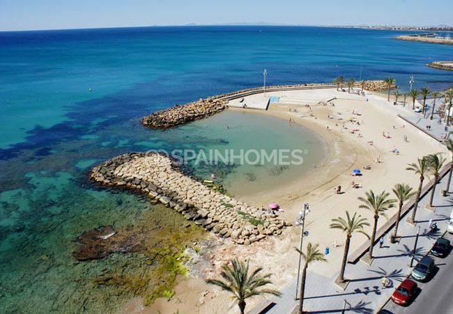 Modern Townhouses in a Stylish Complex in Torrevieja Alicante 29