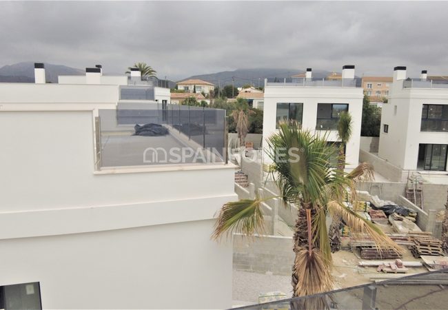 Luxury Villas Close to the Beach in Villajoyosa Alicante 35
