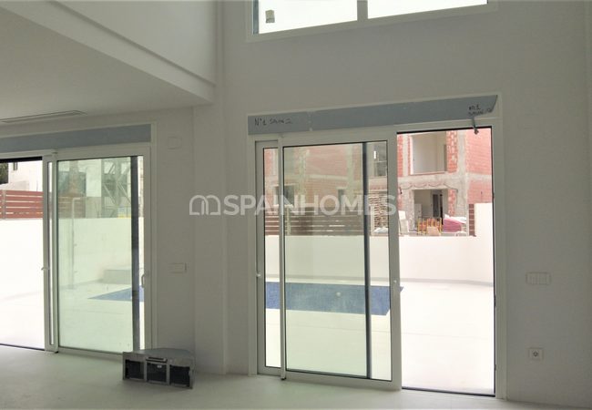 Luxury Villas Close to the Beach in Villajoyosa Alicante 41
