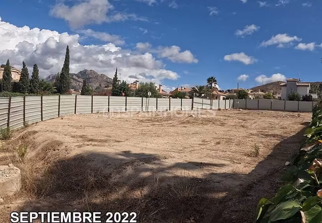 Busot'ta Sahile Yakın ve Huzurlu Bölgede Sıfır Evler 28