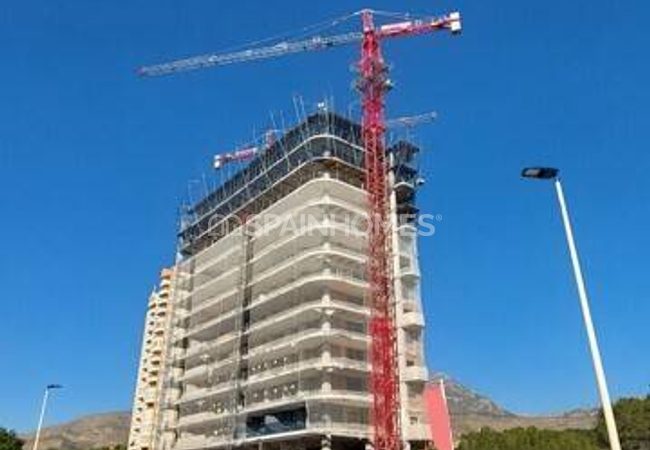 Benidorm'da Sahile Yakın Konumda Lüks Site İçinde Daireler 17